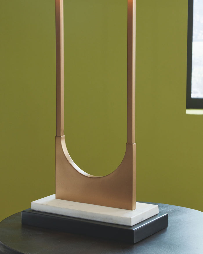 Malana - Metal Table Lamp - Brass Finish