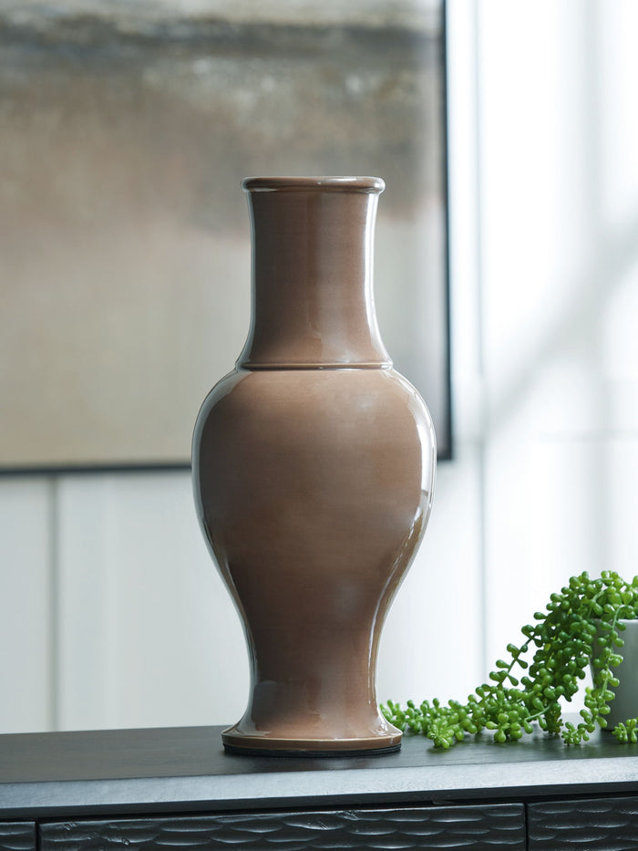 Tillmer - Vase - Brown