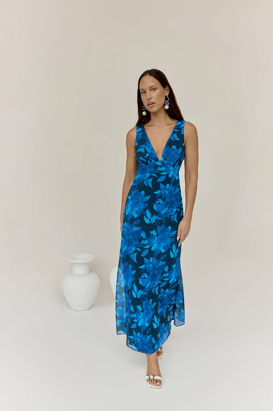 Just Landed Looks Maxi Dress Blue