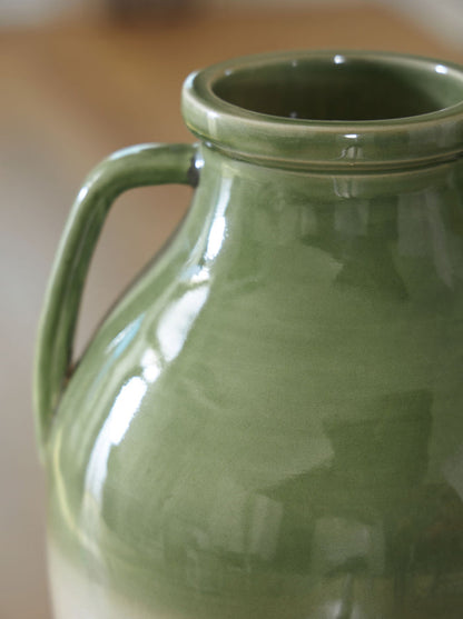 Andorbury - Vase - Green / Beige