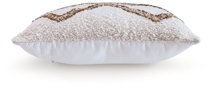 Brettwood - Pillow
