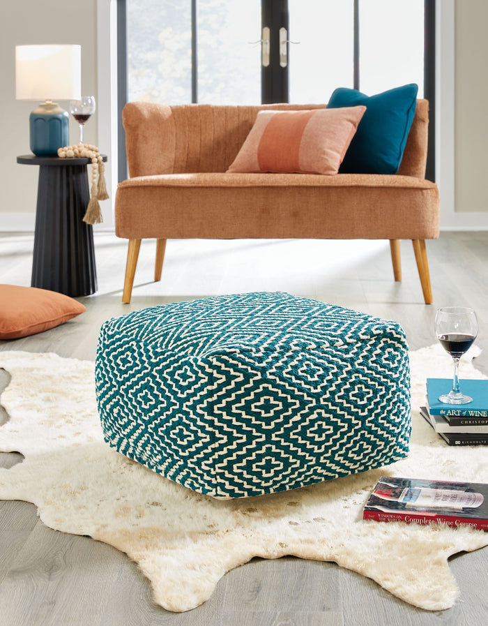 Brynnsen - Pouf - Teal / Ivory