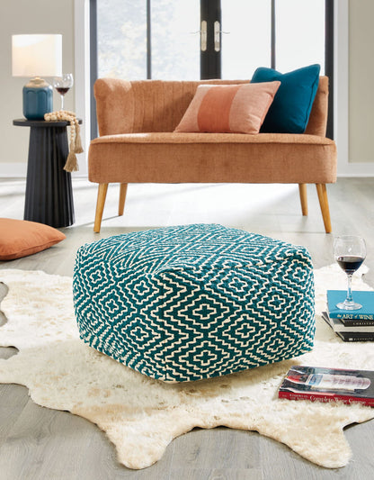 Brynnsen - Pouf - Teal / Ivory