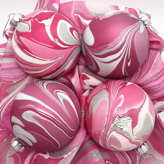 Godiva Swirl Ornament Set - No One Alike