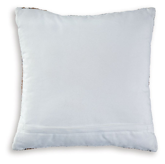 Kierenworth - Pillow