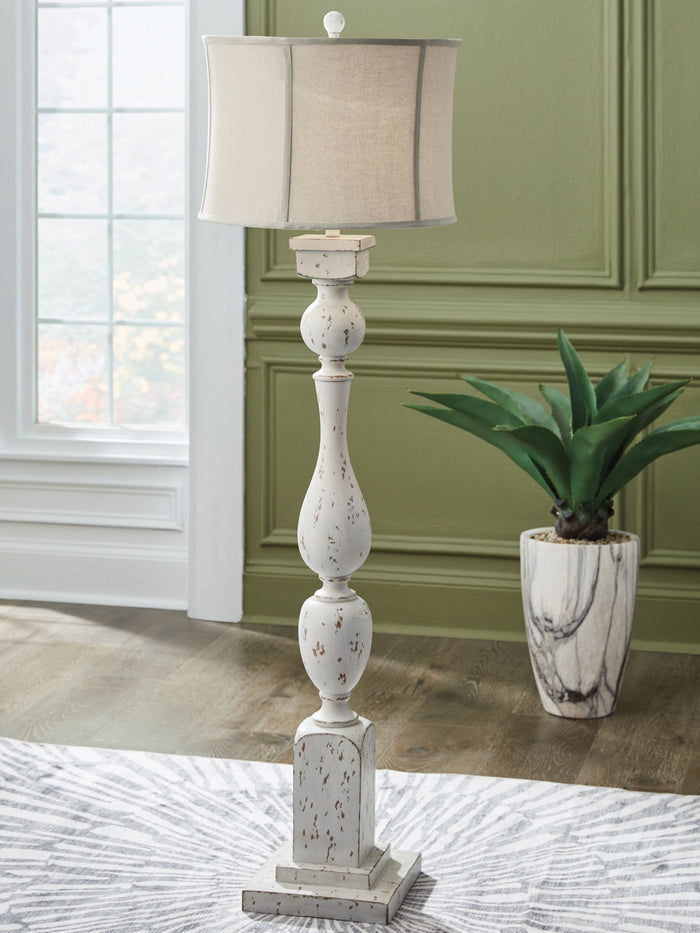 Madsbrook - Poly Lamp