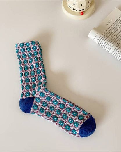 Tourtiwi, Women's Retro Embossed Plaid Floral Pattern Socks