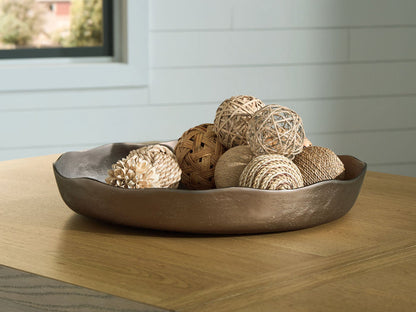Wallmen - Tray - Champagne Gold Finish